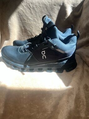 On Running Women's Black and Navy Trail Sneakers
